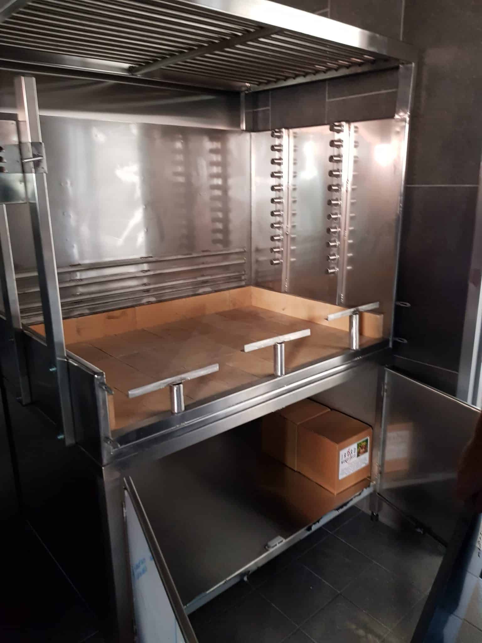JAGRD Custom Adjustable Rotisseries Asado Grill Besk Bar Install 2 scaled | JAGRD